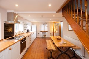 Manor Farm Cottage_Kitchen- click for photo gallery